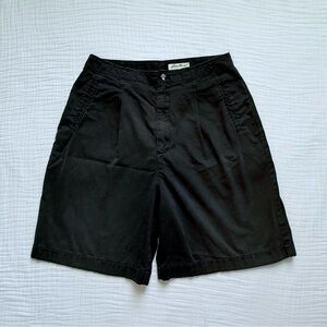 Eddie Bauer 100% cotton faded black walking shorts size 14 high rise, pleated